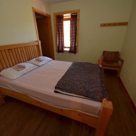 Auberge Jeunesse De Tadoussac Buitenkant foto