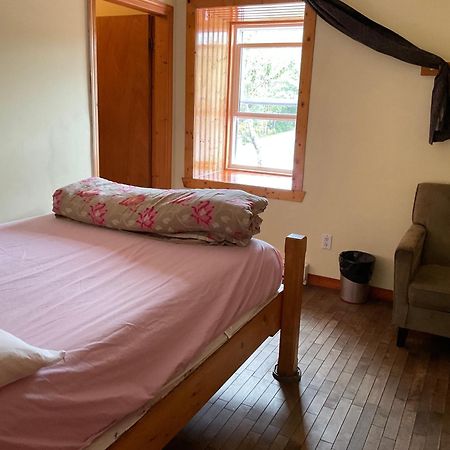 Auberge Jeunesse De Tadoussac Buitenkant foto