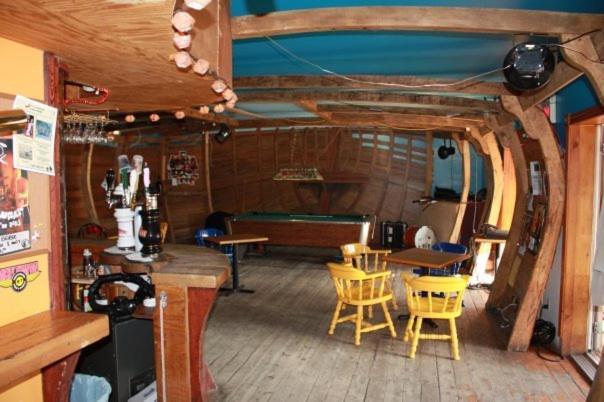 Auberge Jeunesse De Tadoussac Buitenkant foto